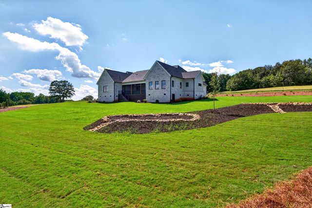 91 S Bates Road, Taylors, SC 29687