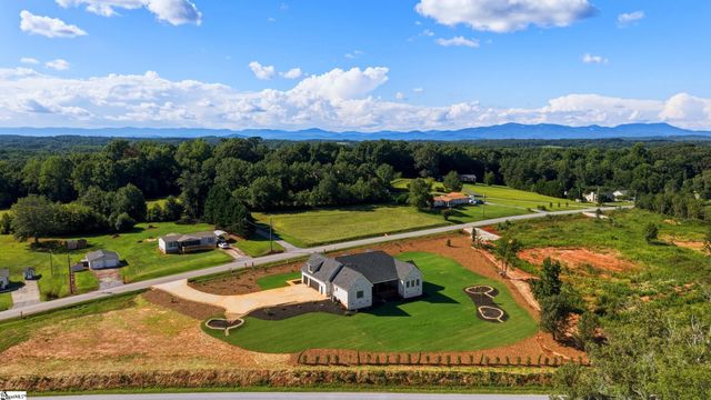91 S Bates Road, Taylors, SC 29687