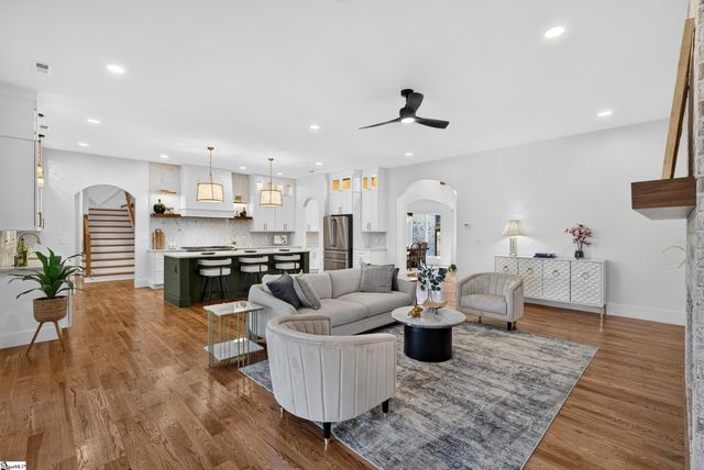 91 S Bates Road, Taylors, SC 29687