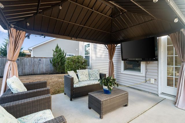 3217 Arrow Arum Drive, Johns Island, SC 29455