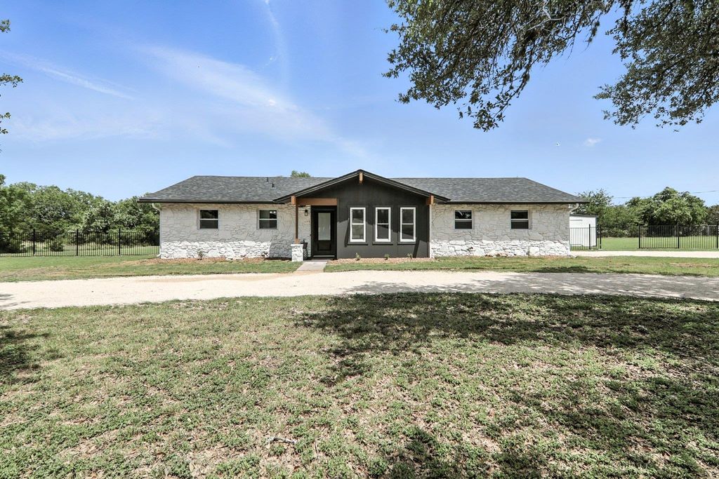 2455-2501 Double File TRCE, Liberty Hill, TX 78642