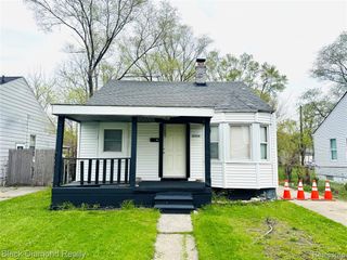 20520 Dresden Street, Detroit, MI 48205