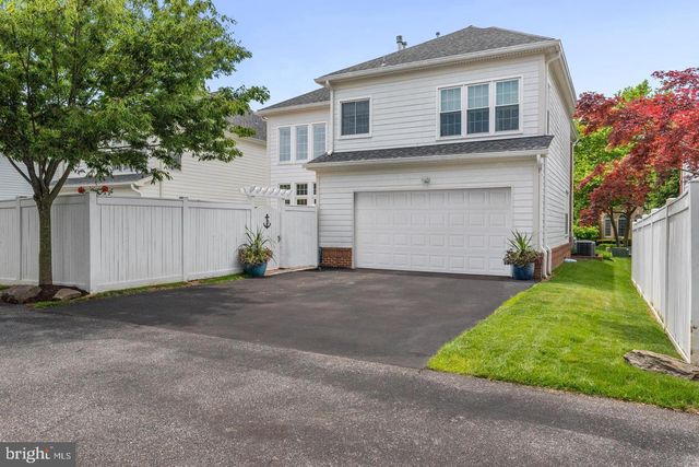 706 PILOT HOUSE DR, Annapolis, MD 21401