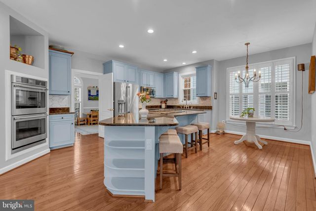 706 PILOT HOUSE DR, Annapolis, MD 21401