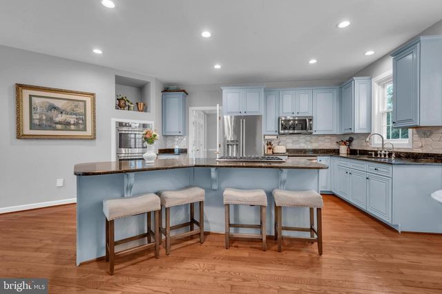 706 PILOT HOUSE DR, Annapolis, MD 21401