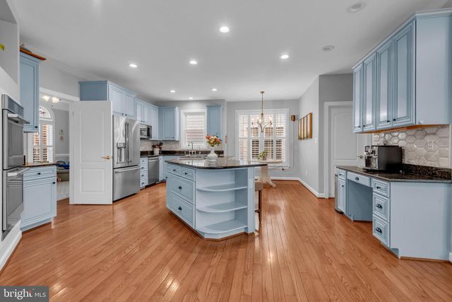 706 PILOT HOUSE DR, Annapolis, MD 21401