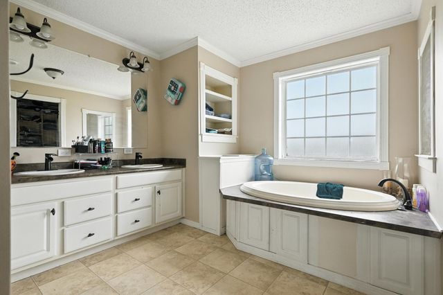 15772 Parrot Road, Neosho, MO 64850