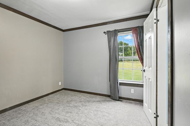 15772 Parrot Road, Neosho, MO 64850