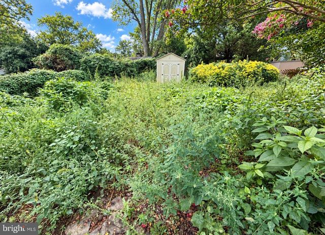 6637 FISHER AVE, Falls Church, VA 22046