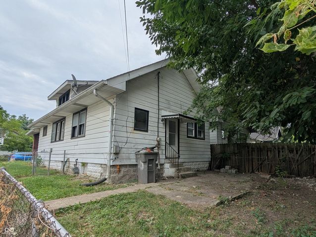 430 N Oxford, Indianapolis, IN 46201