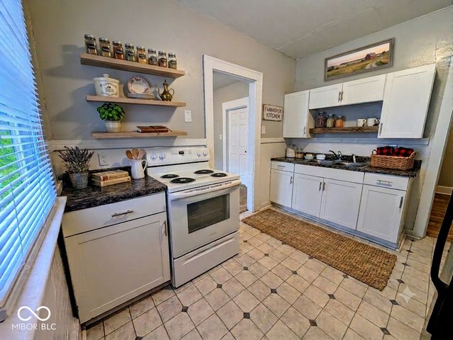 430 N Oxford, Indianapolis, IN 46201