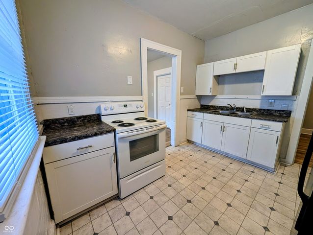 430 N Oxford, Indianapolis, IN 46201