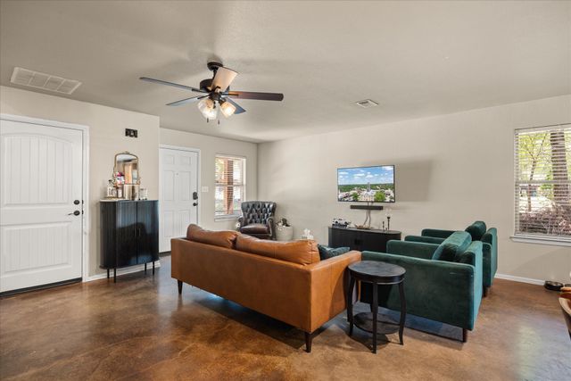 403 W 5th Street, Tolar, TX 76476