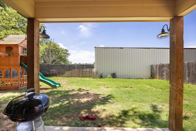 403 W 5th Street, Tolar, TX 76476