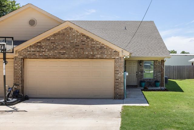 403 W 5th Street, Tolar, TX 76476