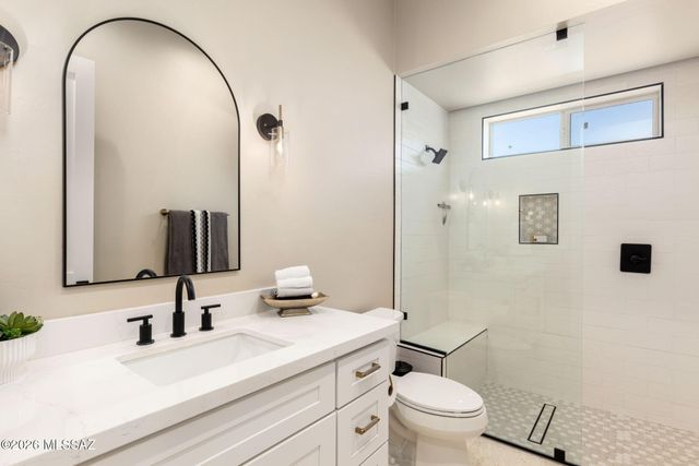 2725 N Megafauna Court, Tucson, AZ 85749