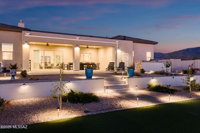 2725 N Megafauna Court, Tucson, AZ 85749