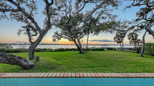 1440 KIMLIRA LANE, Sarasota, FL 34231