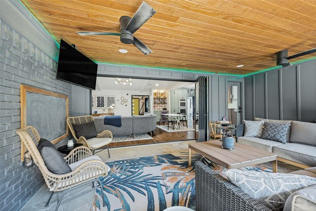 10232 Boedeker Street, Dallas, TX 75230