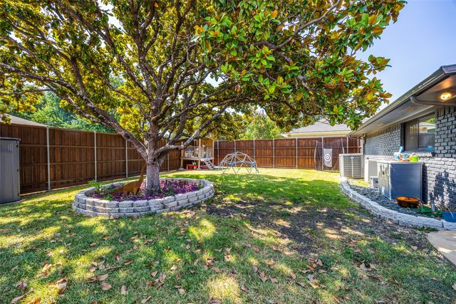 10232 Boedeker Street, Dallas, TX 75230