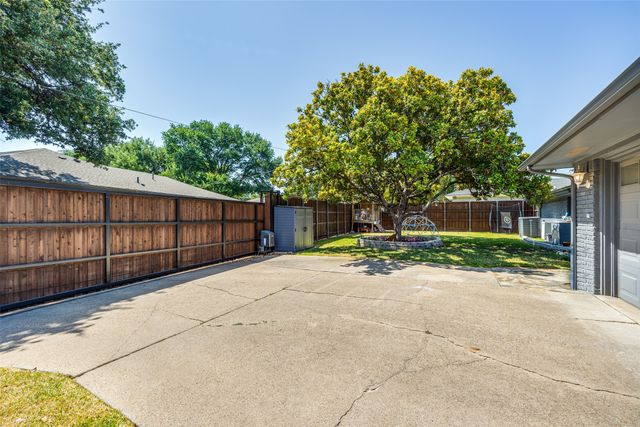 10232 Boedeker Street, Dallas, TX 75230