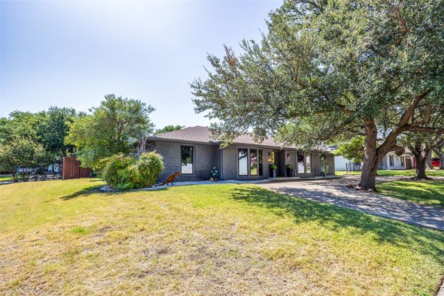 10232 Boedeker Street, Dallas, TX 75230