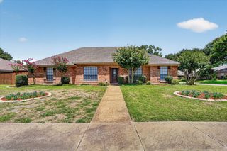 3100 Treehouse Lane, Plano, TX 75075