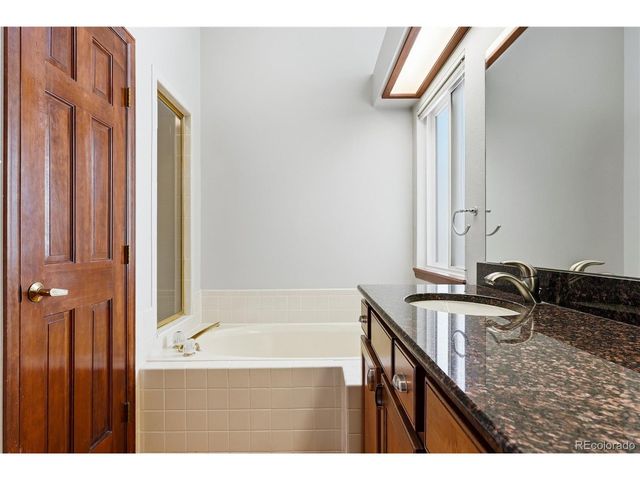 31 Sutherland Ct, Highlands Ranch, CO 80130
