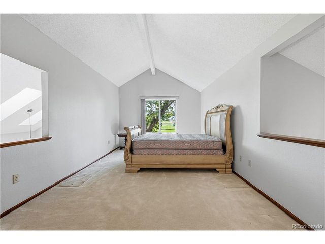 31 Sutherland Ct, Highlands Ranch, CO 80130