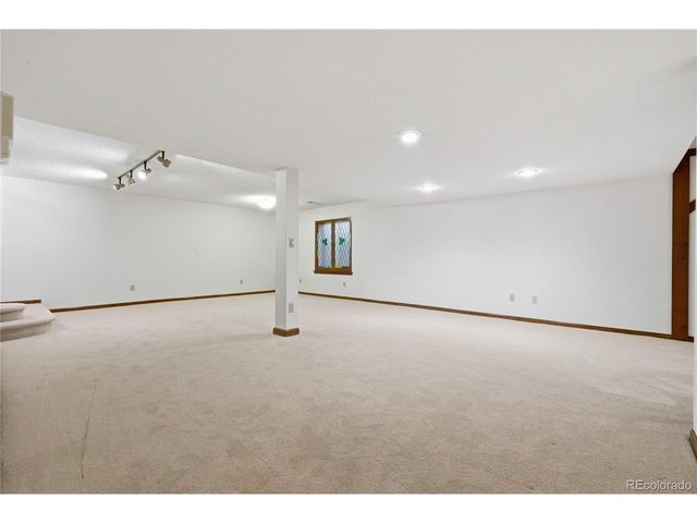 31 Sutherland Ct, Highlands Ranch, CO 80130