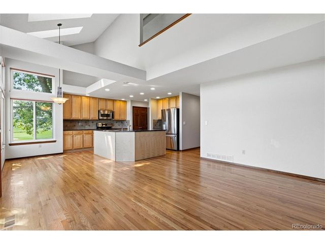 31 Sutherland Ct, Highlands Ranch, CO 80130
