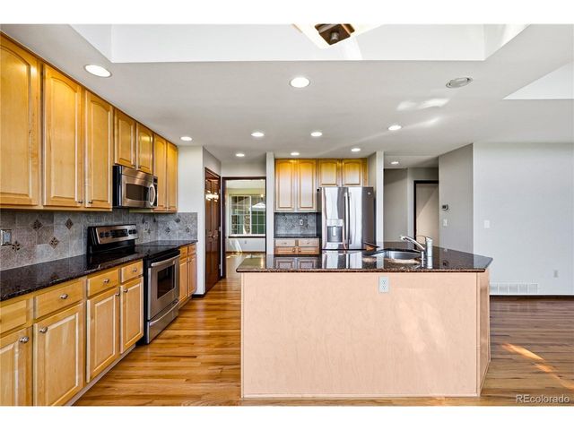 31 Sutherland Ct, Highlands Ranch, CO 80130