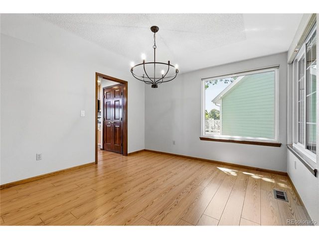 31 Sutherland Ct, Highlands Ranch, CO 80130