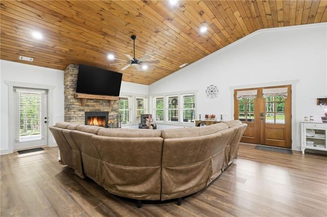 580A Eagles Perch Road, Ball Ground, GA 30107