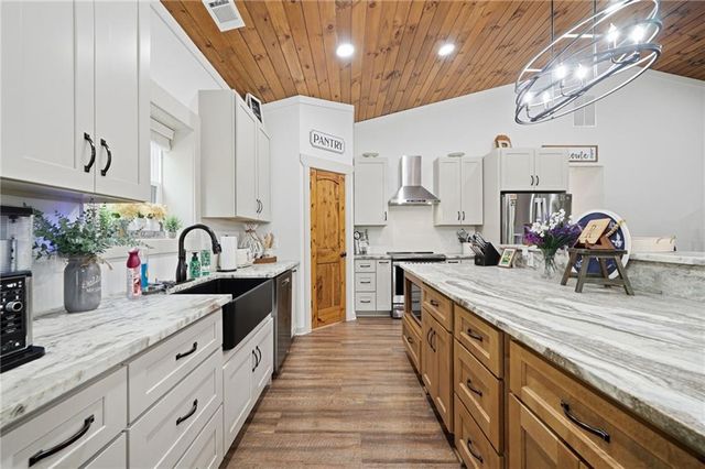 580A Eagles Perch Road, Ball Ground, GA 30107
