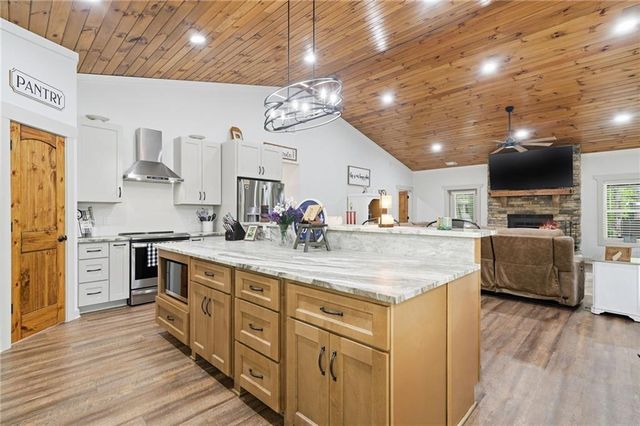 580A Eagles Perch Road, Ball Ground, GA 30107