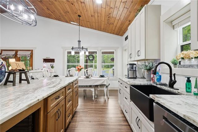580A Eagles Perch Road, Ball Ground, GA 30107