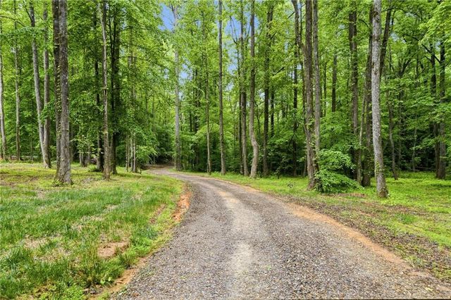 580A Eagles Perch Road, Ball Ground, GA 30107