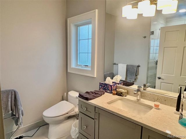 488 Vinewood Avenue, Birmingham, MI 48009