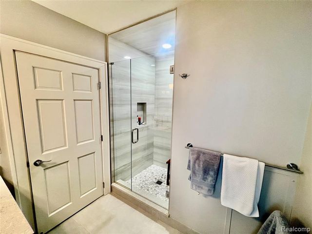 488 Vinewood Avenue, Birmingham, MI 48009