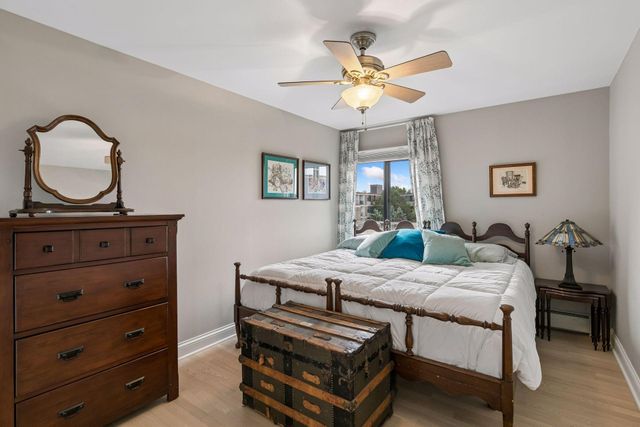 7220 York Avenue S 413, Edina, MN 55435