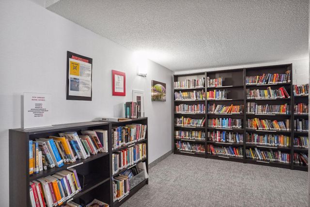 7220 York Avenue S 413, Edina, MN 55435