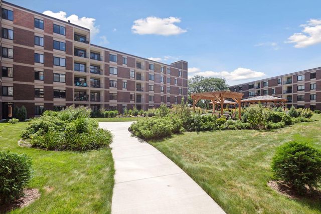 7220 York Avenue S 413, Edina, MN 55435