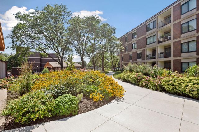 7220 York Avenue S 413, Edina, MN 55435