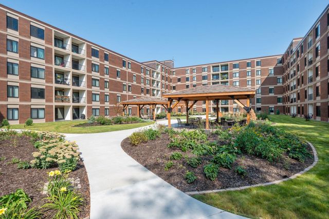 7220 York Avenue S 413, Edina, MN 55435
