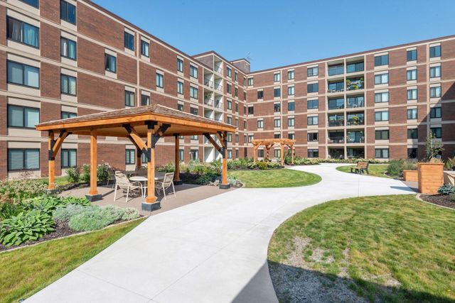 7220 York Avenue S 413, Edina, MN 55435