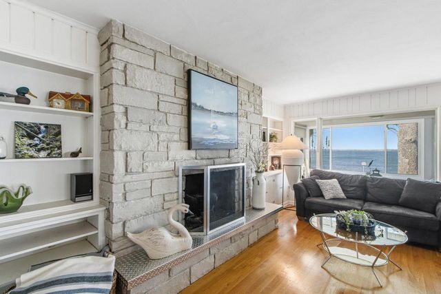 3060 Shadyside Drive, Stoughton, WI 53589