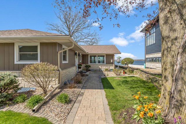 3060 Shadyside Drive, Stoughton, WI 53589