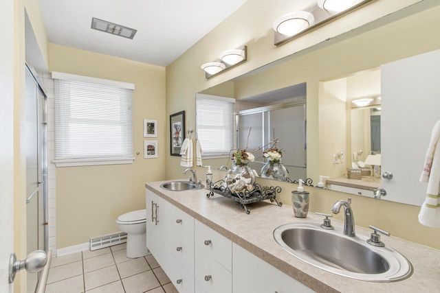 3060 Shadyside Drive, Stoughton, WI 53589