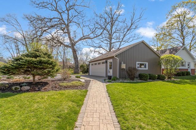 3060 Shadyside Drive, Stoughton, WI 53589